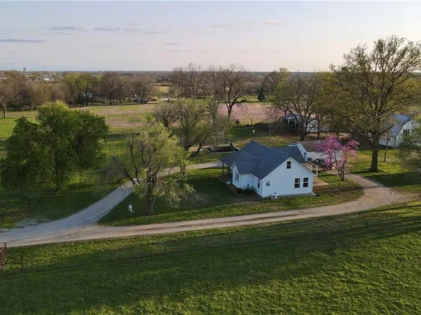 12296 S 1596th Pass, Nevada, MO 64772