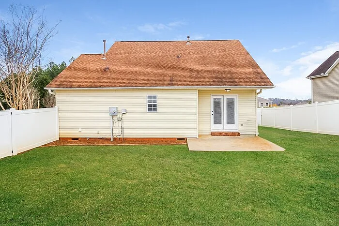 101 Luke Ct — Photo 10