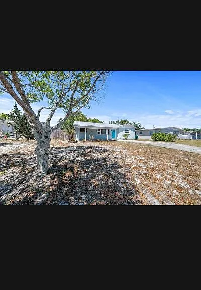 1454 Rosemary Dr — Photo 5