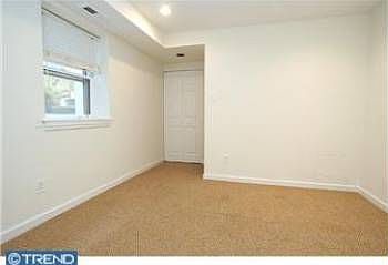 4th image of 1719-21 Wallace St #102