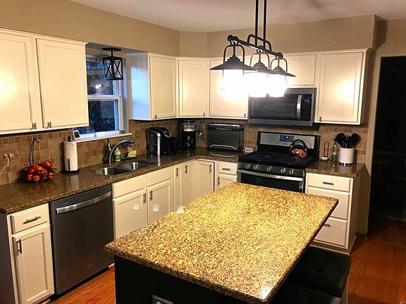 2nd image of 5307 Maple Glen Dr