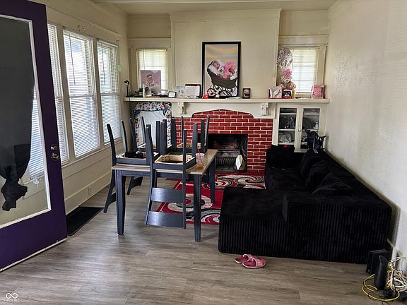 2nd image of 40 S Chester Ave