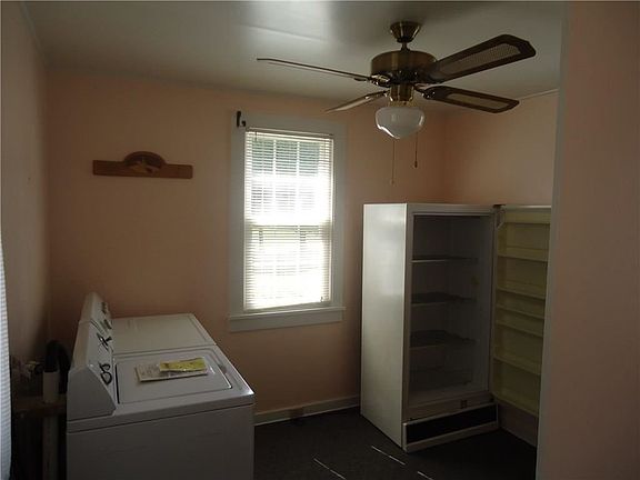 4th image of 176 North St