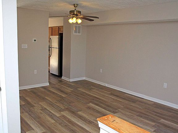 3rd image of 4325 Gilmer Ct