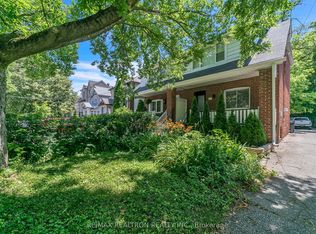 327 Deloraine Ave S, Toronto, ON M5M 2B4