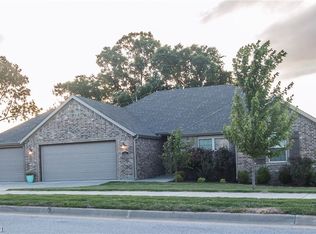 6304 SW Well Rd, Bentonville, AR 72712