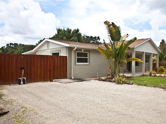 5th image of 5812 Lakeside Dr