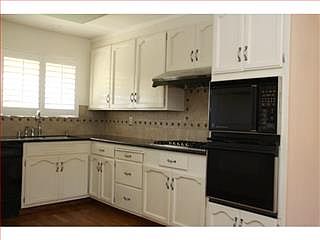 4th image of 12575 Tallent Ave