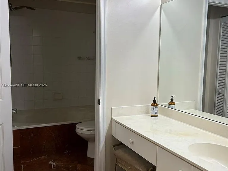 15851 SW 10th St #15851 — Photo 6
