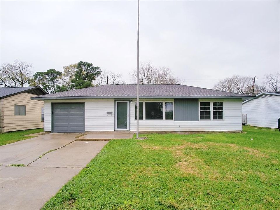 1st image of 1301 Valerie Ave