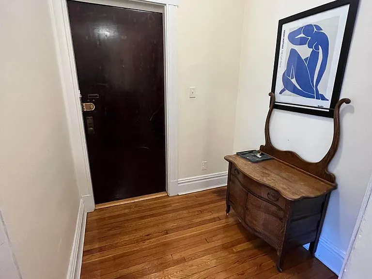 45 Englewood Ave — Photo 9