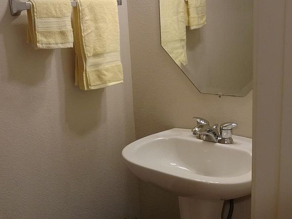 5th image of 4528 Meadow Creek Dr