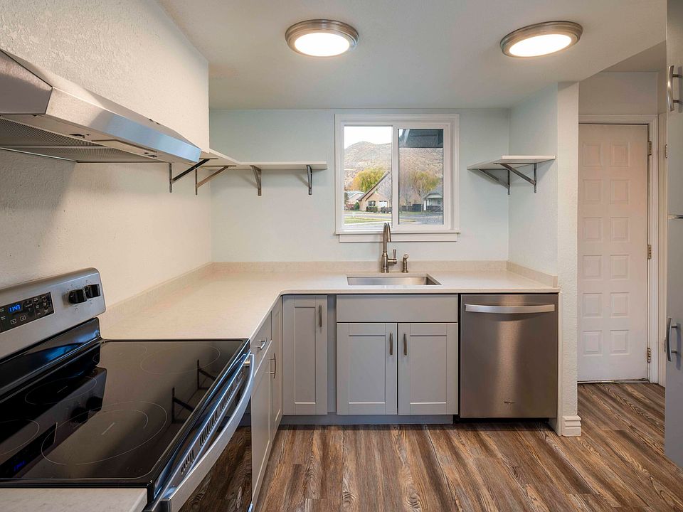 1st image of 850 Shenandoah Dr #22