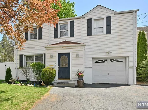 880 Maywood Ave, Maywood, NJ 07607
