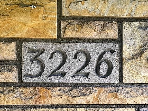 4th image of 3226 N Dequincy St