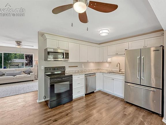 3rd image of 3714 Anemone Cir