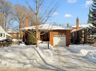 1089A Lillian St, Toronto, ON M2M 3G1
