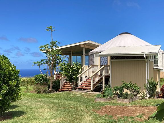 Driveway to yurt