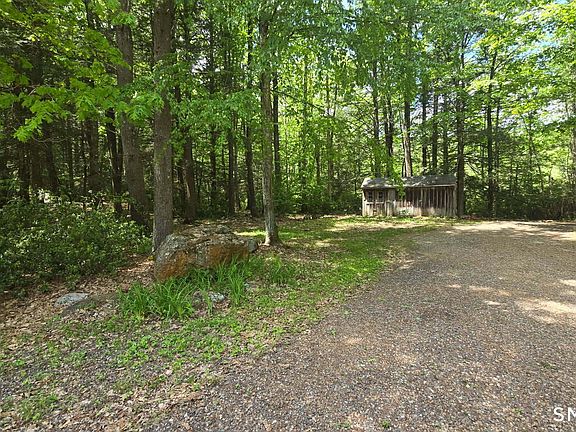 5th image of 77 Cemetery Road