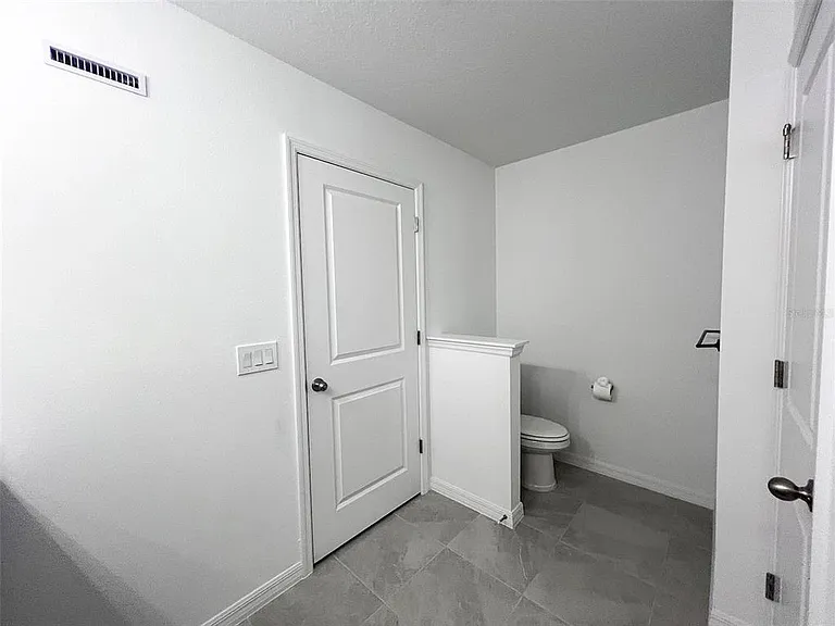 868 Longboat Dr — Photo 15