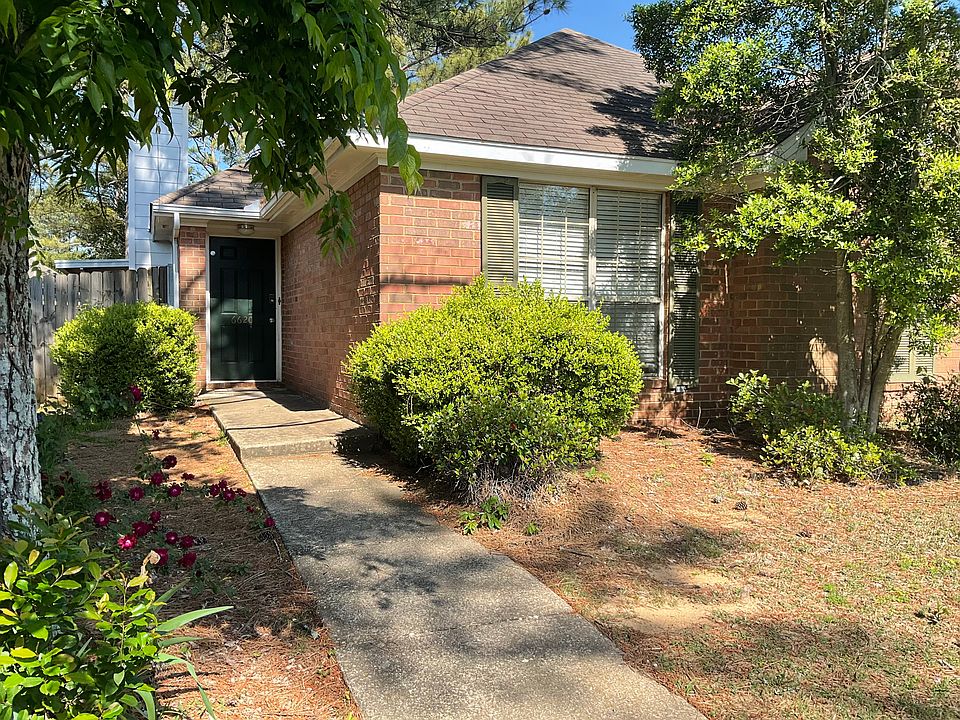 1st image of 6620 English Oak Ct
