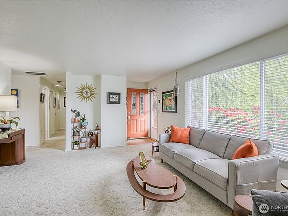 4th image of 611 N 6th Street