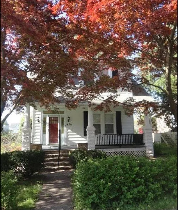 4211 Mary Ave