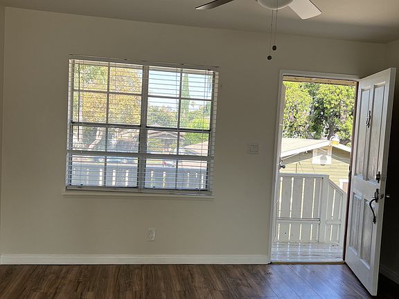 4th image of 132 N Yale Ave #132