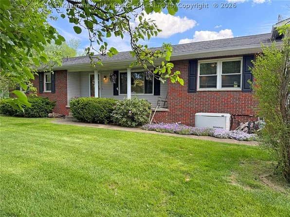 16 Christy Ln, Winfield, WV 25213