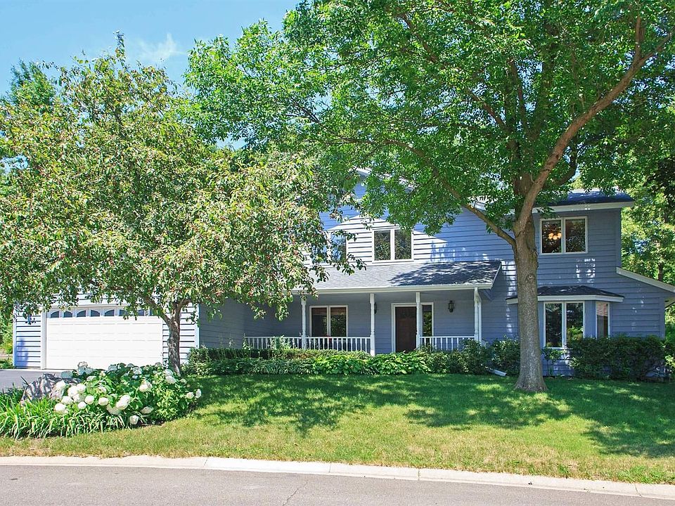 1st image of 887 Park Knoll Dr