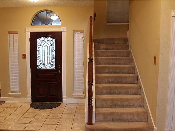 5th image of 1704 Bent Brook Dr