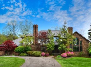 2483 Ginger Wren Rd, Pepper Pike, OH 44124