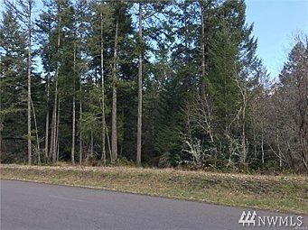 1st image of 5221 Oystercatcher Ln NE