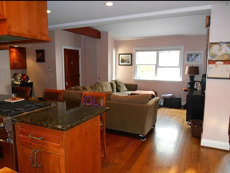8647 Higuera St #B — Photo 6