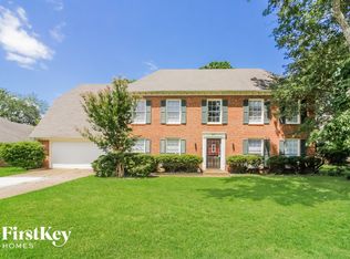 8484 Buckhurst Rd, Cordova, TN 38016