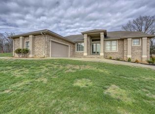 106 Lake Harbor Dr, Johnson City, TN 37615