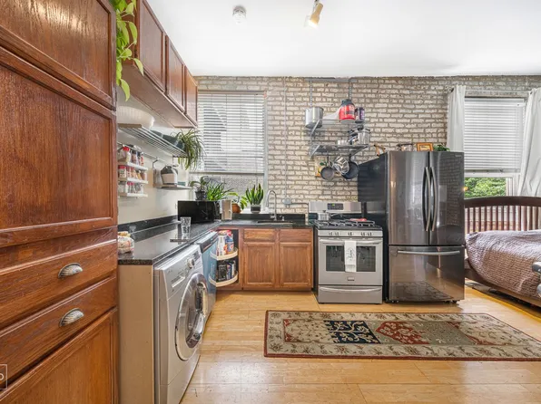 2946 N Lincoln Ave #Ch, Chicago, IL 60657