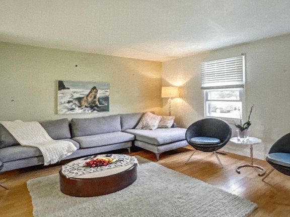 3rd image of 2116 Berkshire Dr