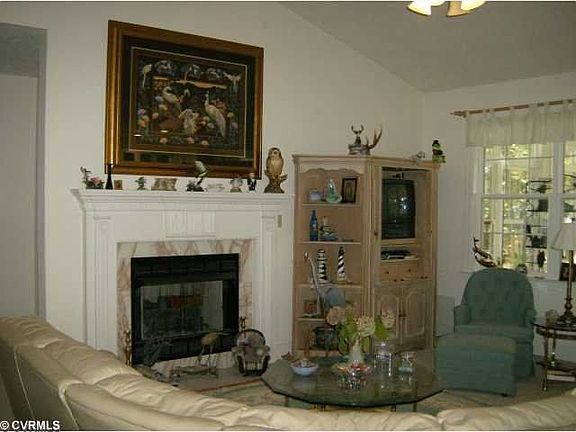 4th image of 68 Oyster Cove Lndg