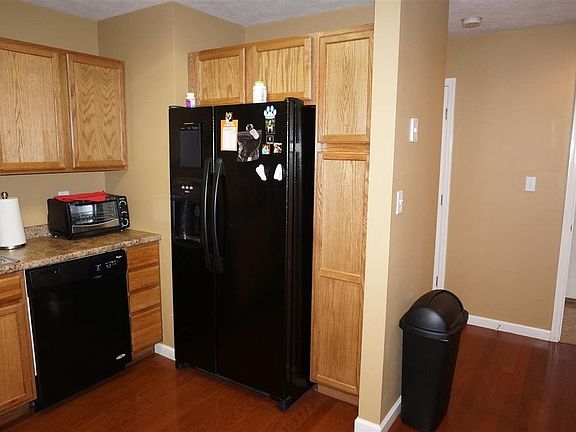 5th image of 450 Lochmere Dr