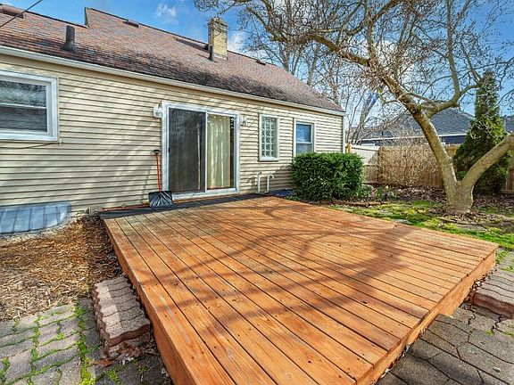 4th image of 1309 Collegewood St