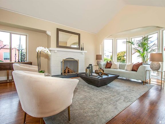 5th image of 380 San Benito Way