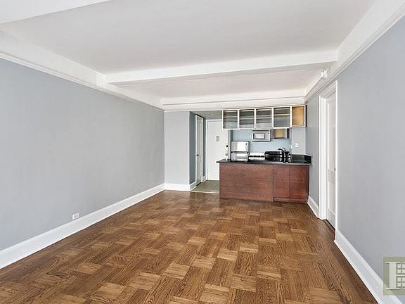 4th image of 2681 Broadway #3J