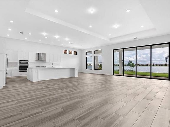 4th image of 8980 W Parkland Bay Trl