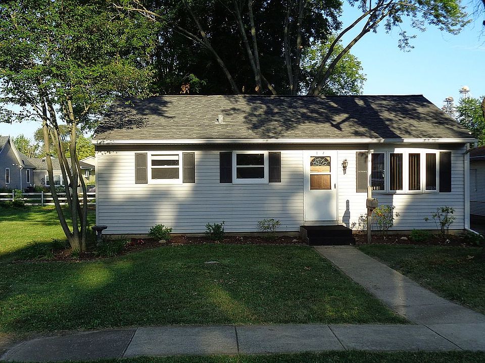 1st image of 1017 10th Ave