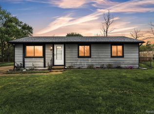 11 Faust Ct, Ann Arbor, MI 48108
