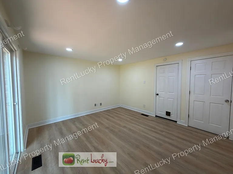 31911 42nd Ave SW — Photo 20
