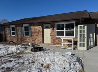 179 Perrottet Dr, Mascoutah, IL