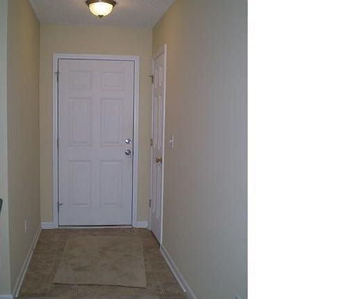 3rd image of 214 Patricia Dr