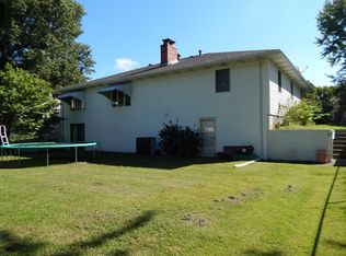 1111 N Lynn St, Nevada, MO 64772